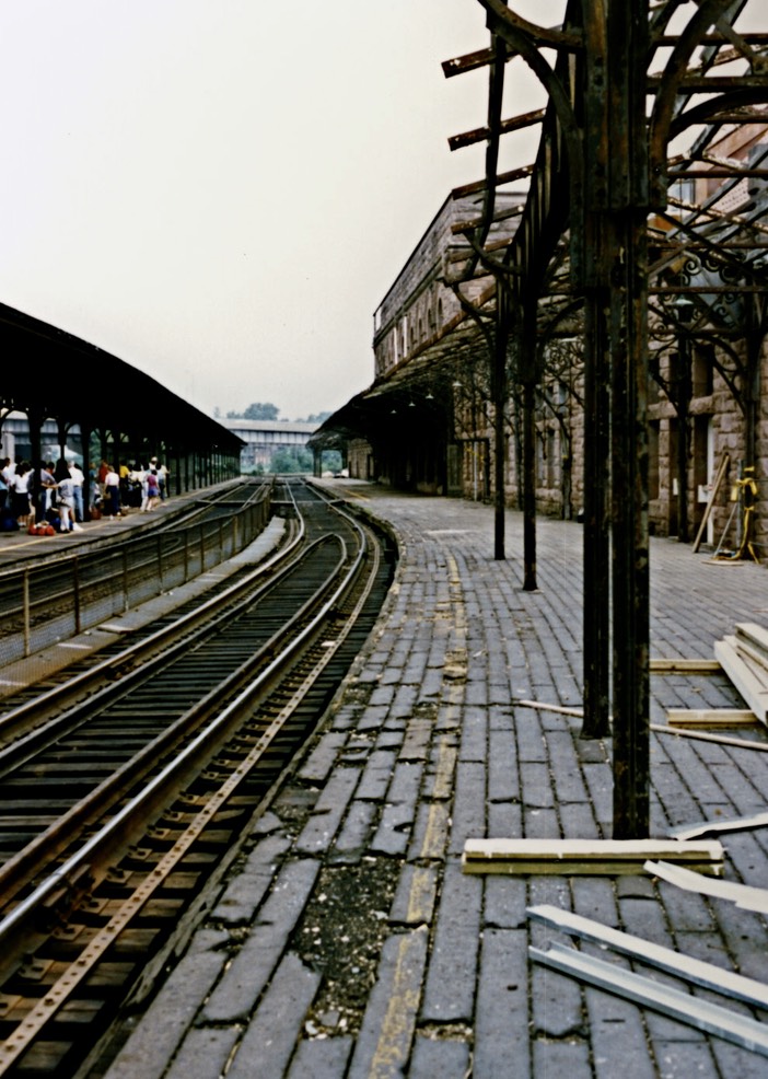 1986-08-B09