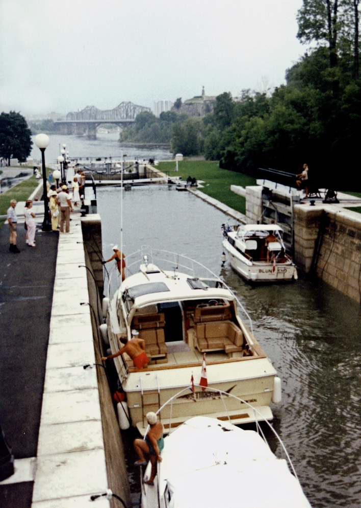1987-07-A017
